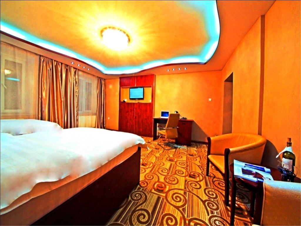 אולן בטור Kaiser Hotel מראה חיצוני תמונה
