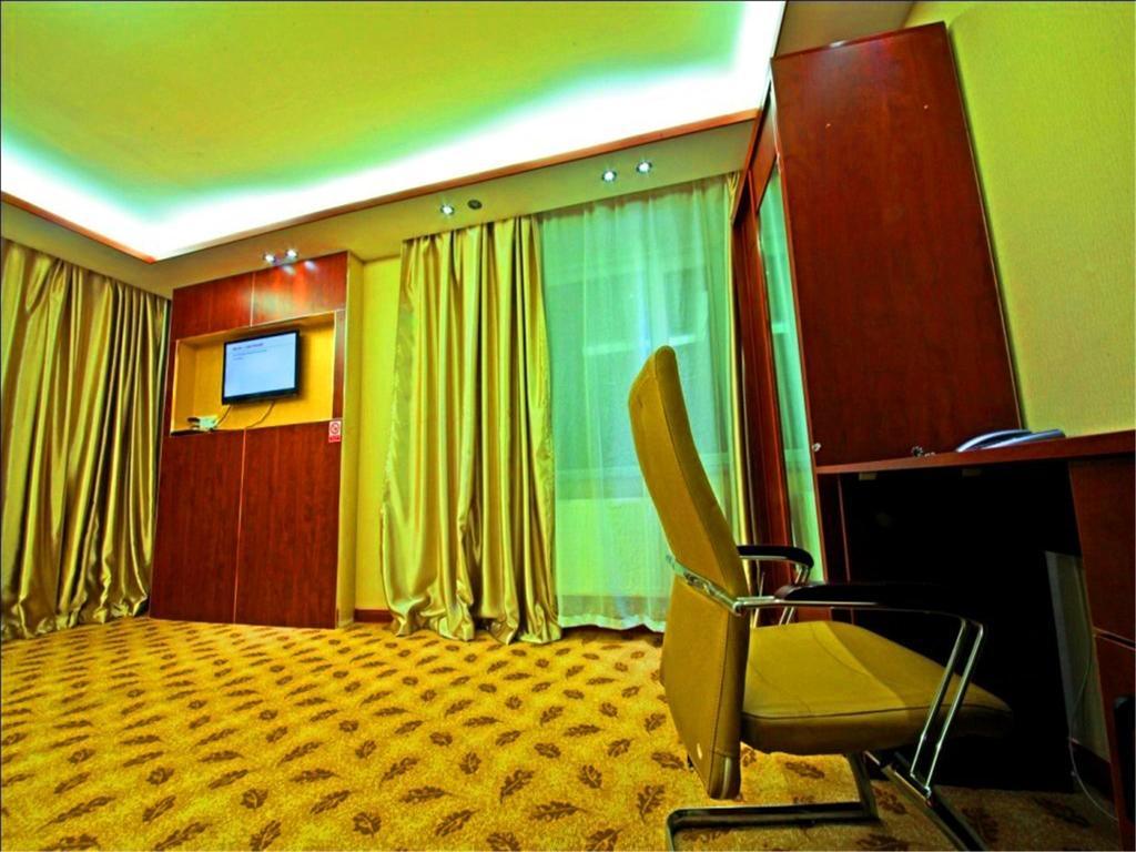 אולן בטור Kaiser Hotel מראה חיצוני תמונה