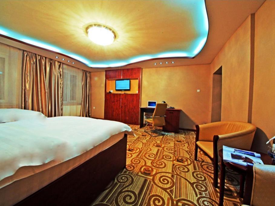 אולן בטור Kaiser Hotel מראה חיצוני תמונה